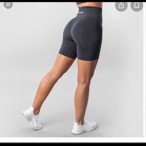 Alphalete Seamless Biker Shorts